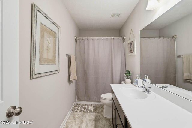 11116 Remembrance Ln, Louisville, KY 40229