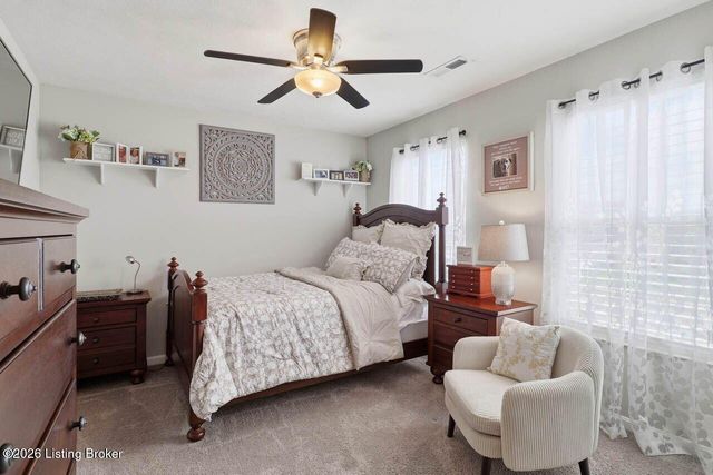 11116 Remembrance Ln, Louisville, KY 40229