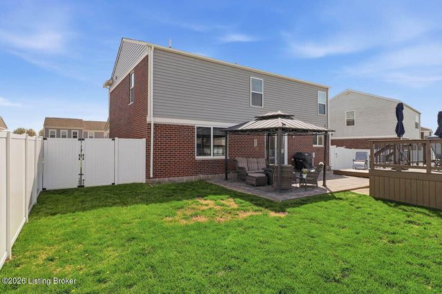 11116 Remembrance Ln, Louisville, KY 40229