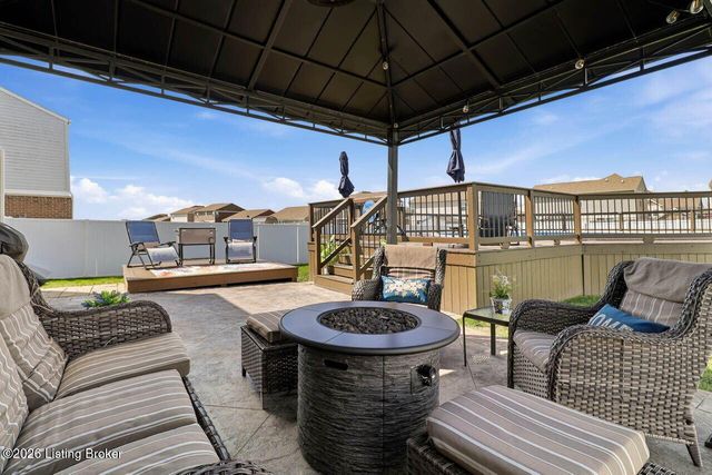 11116 Remembrance Ln, Louisville, KY 40229