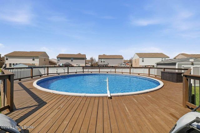 11116 Remembrance Ln, Louisville, KY 40229