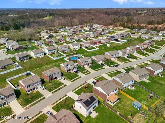 11116 Remembrance Ln, Louisville, KY 40229