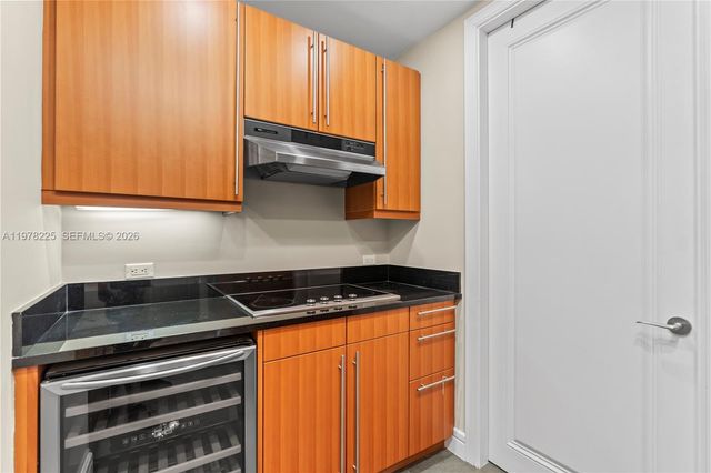 1425 Brickell Ave 44D, Miami, FL 33131