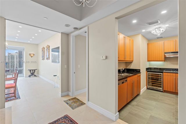 1425 Brickell Ave 44D, Miami, FL 33131