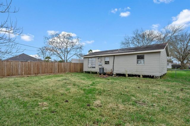 3316 Texas Avenue, Texas City, TX 77590