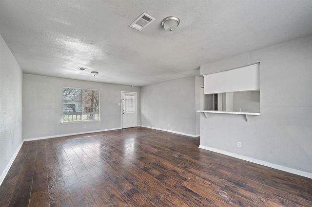 3316 Texas Avenue, Texas City, TX 77590