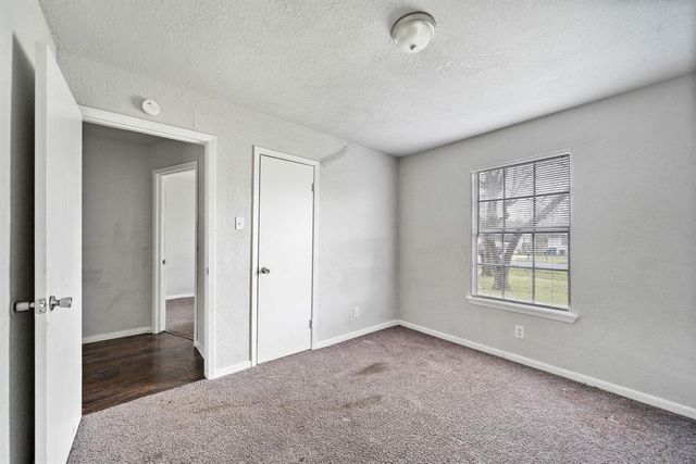 3316 Texas Avenue, Texas City, TX 77590