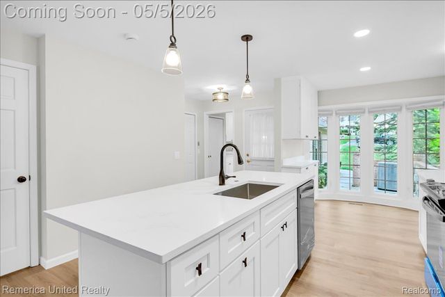 4605 Golf View Drive, Genoa Township, MI 48116