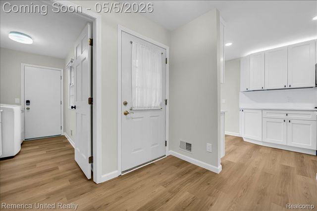 4605 Golf View Drive, Genoa Township, MI 48116