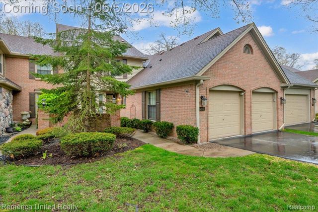 4605 Golf View Drive, Genoa Township, MI 48116