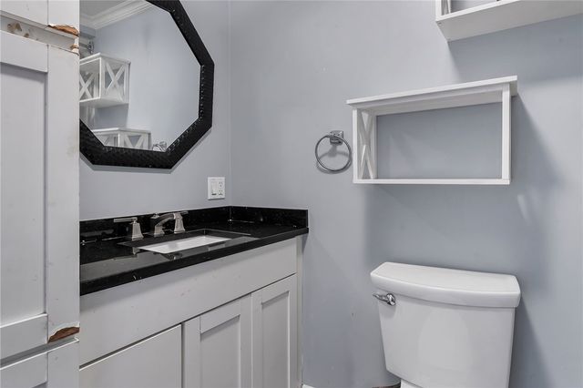 587 Central Avenue, Johnston, RI 02919