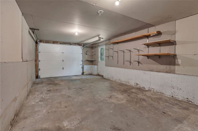 587 Central Avenue, Johnston, RI 02919