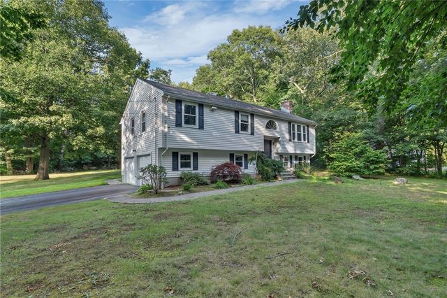 587 Central Avenue, Johnston, RI 02919