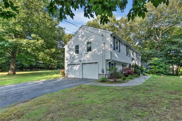 587 Central Avenue, Johnston, RI 02919