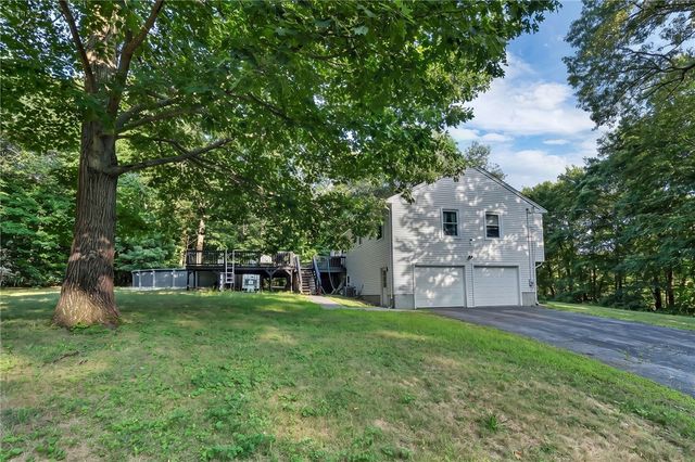 587 Central Avenue, Johnston, RI 02919