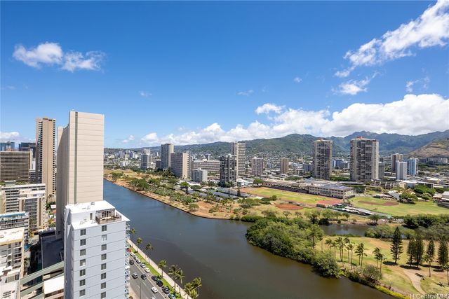 445 Seaside Avenue 2810, Honolulu, HI 96815
