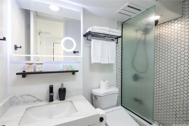 445 Seaside Avenue 2810, Honolulu, HI 96815