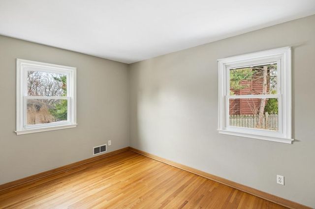 303 Roma Avenue, Roseville, MN 55113
