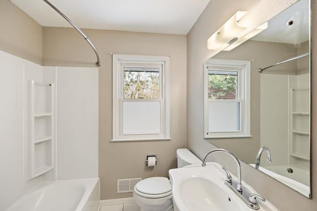 303 Roma Avenue, Roseville, MN 55113