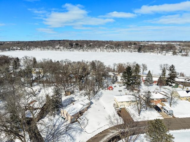 303 Roma Avenue, Roseville, MN 55113