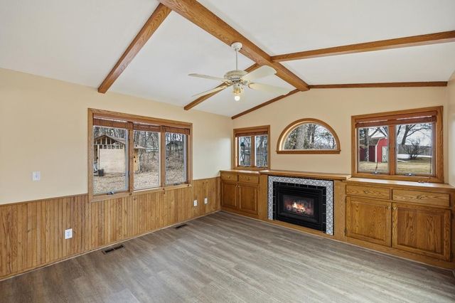 303 Roma Avenue, Roseville, MN 55113