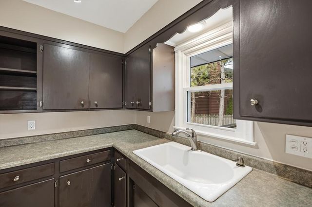 303 Roma Avenue, Roseville, MN 55113
