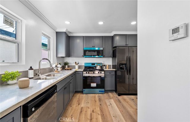 426 W 63rd, Los Angeles, CA 90003