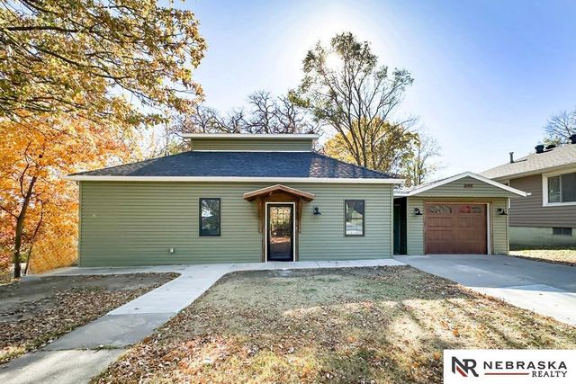 1211 4th Avenue, Plattsmouth, NE 68048