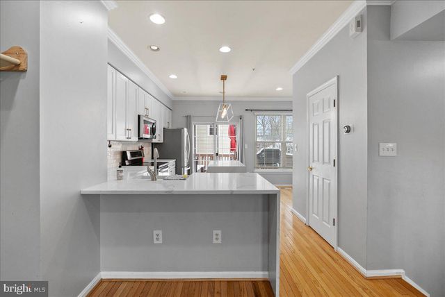 5317 CHIEFTAIN CIR, Alexandria, VA 22312