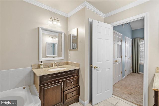 5317 CHIEFTAIN CIR, Alexandria, VA 22312