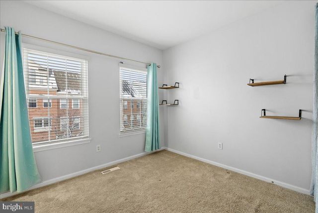 5317 CHIEFTAIN CIR, Alexandria, VA 22312