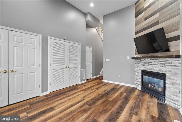 5317 CHIEFTAIN CIR, Alexandria, VA 22312