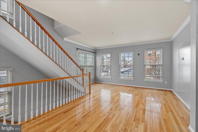 5317 CHIEFTAIN CIR, Alexandria, VA 22312