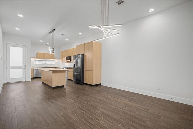 5519 Paraiso Place, Houston, TX 77091