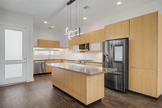 5519 Paraiso Place, Houston, TX 77091