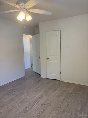 7113 Dale St, Pensacola, FL 32503