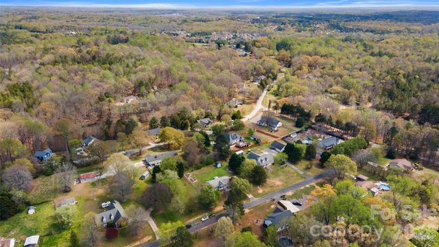 8919 W Meadow Ridge Road, Fort Mill, SC 29707