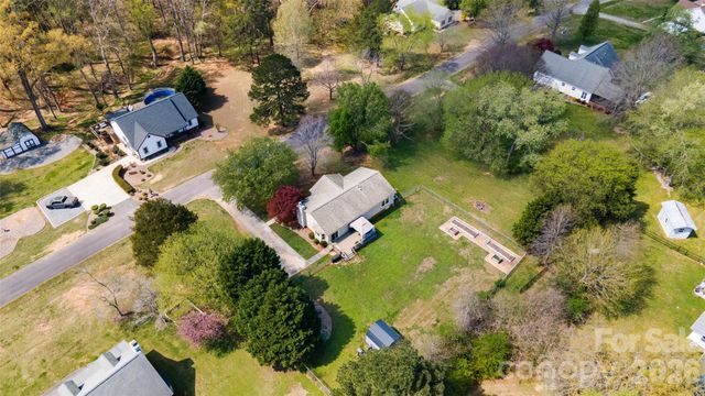 8919 W Meadow Ridge Road, Fort Mill, SC 29707
