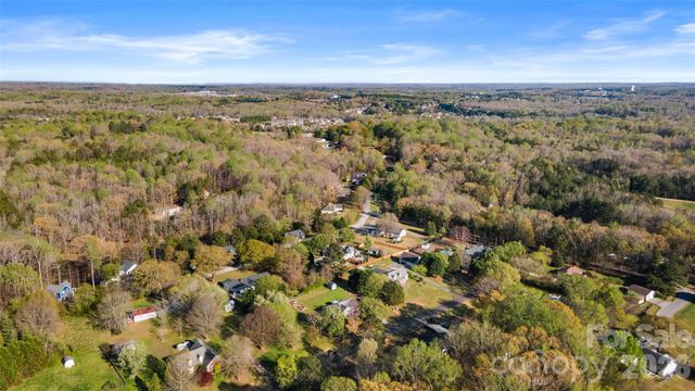 8919 W Meadow Ridge Road, Fort Mill, SC 29707