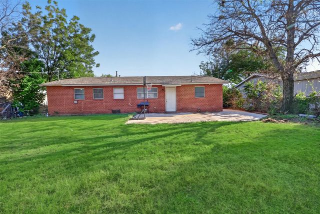 1005 Altamont Drive, Fort Worth, TX 76106