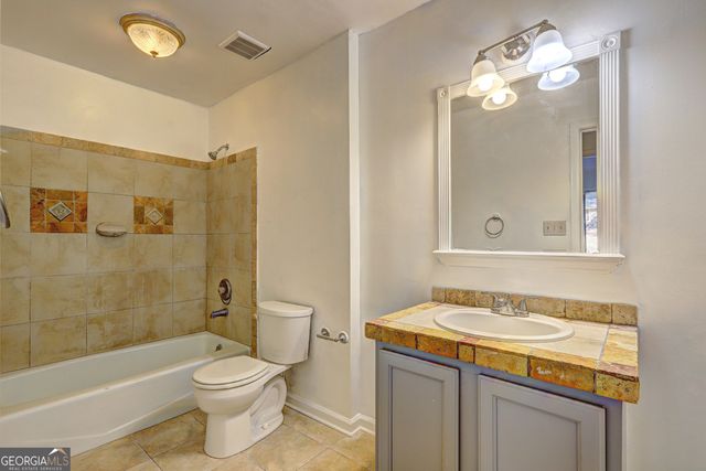 871 Lost Creek Circle, Stone Mountain, GA 30088