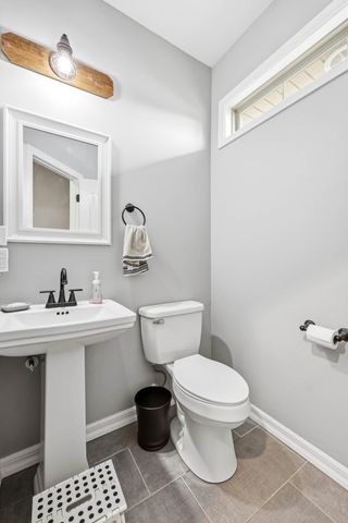 691 N Fox Hill Circle, Nixa, MO 65714