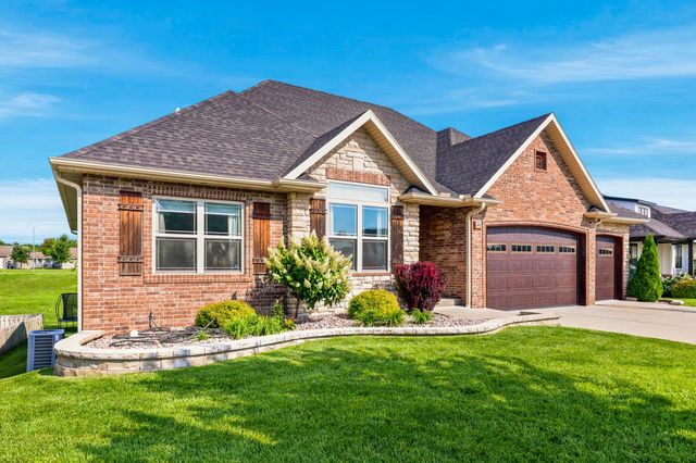 691 N Fox Hill Circle, Nixa, MO 65714