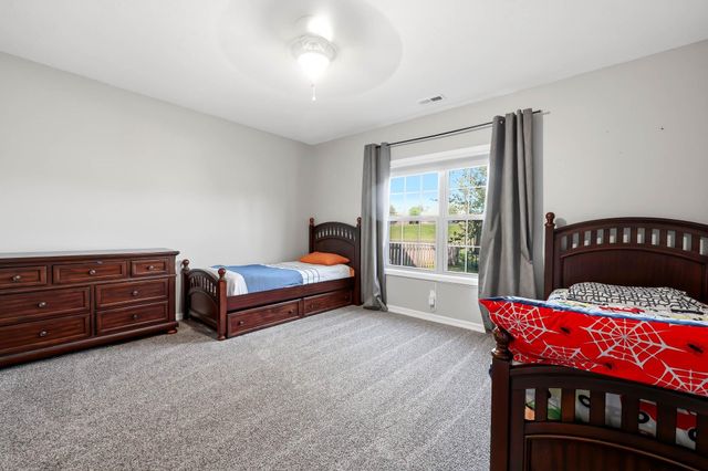 691 N Fox Hill Circle, Nixa, MO 65714