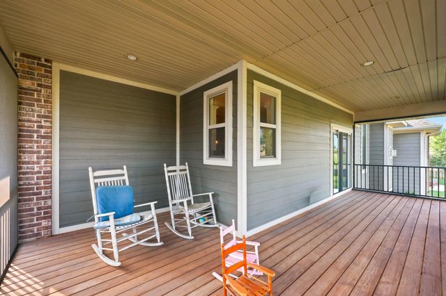 691 N Fox Hill Circle, Nixa, MO 65714