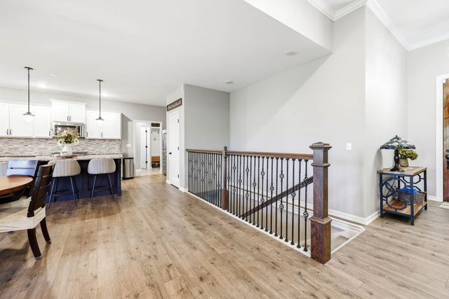 691 N Fox Hill Circle, Nixa, MO 65714
