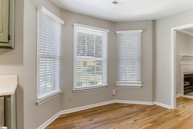 229 Georgetown Court, Moore, SC 29369