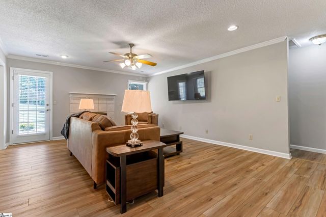 229 Georgetown Court, Moore, SC 29369