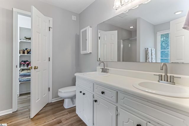 229 Georgetown Court, Moore, SC 29369