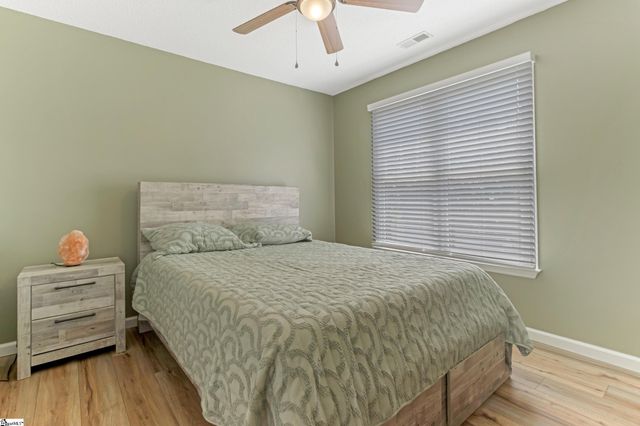 229 Georgetown Court, Moore, SC 29369